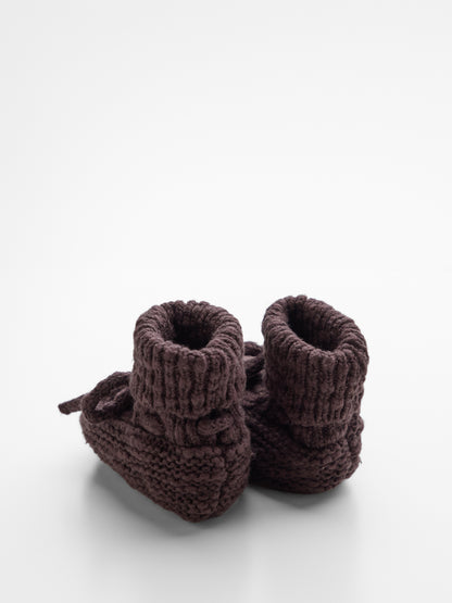 Cable Knit Booties in Chocolate